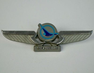 Republic Airlines Junior Plastic Wings Vintage