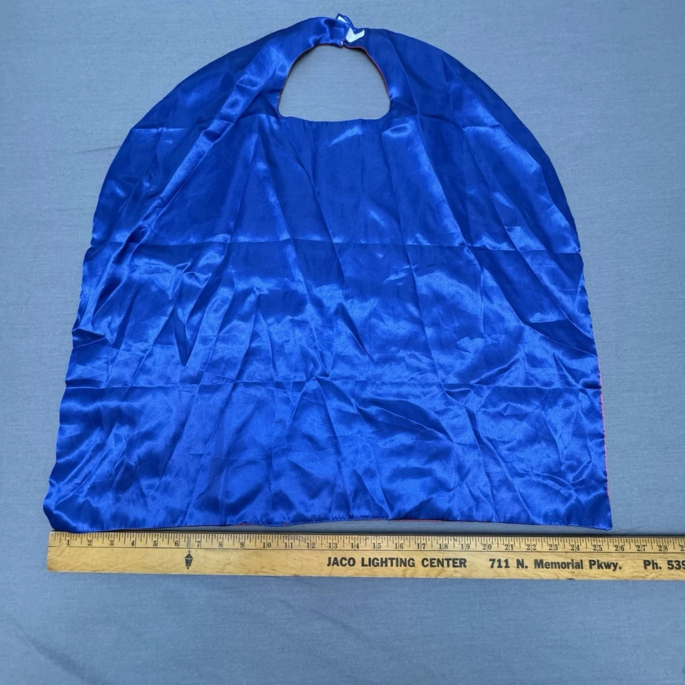 Disfraz de capa de superhéroe Capitana Marvel para niños Foto 4 de 4