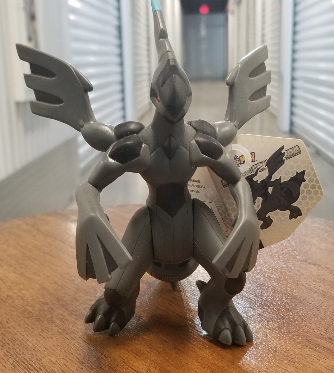 POKEMON Zekrom VINYL ACTION FIGURE Kaiju Sofubi Nintendo TAKARA