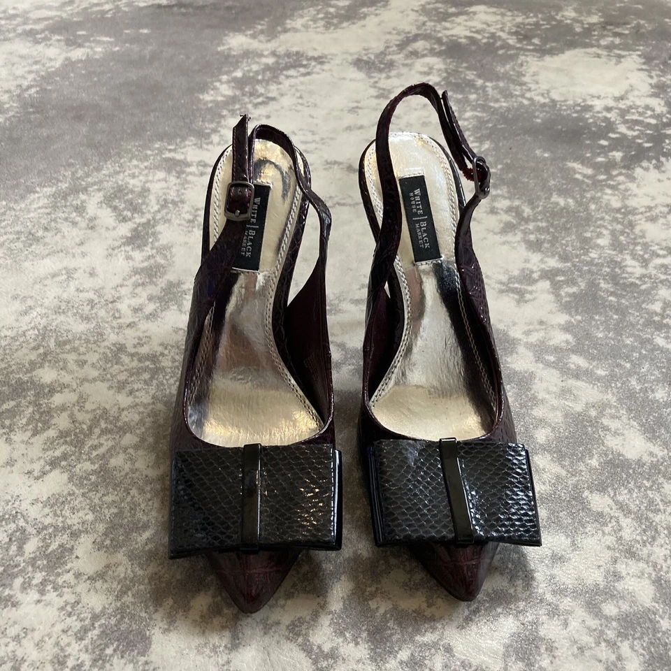 Tacón White House Black Market para mujer talla 6 Rudy Bow punta serpiente borgoña Foto 2 de 4