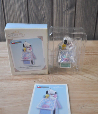 Hallmark Keepsake Peanuts Springtime Inspirations Snoopy Ornament W/ Box