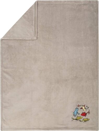 Trend Lab Dr. Seuss One Fish Two Fish 4Piece Crib Bedding Set Nursery Baby Set - Picture 4 of 9