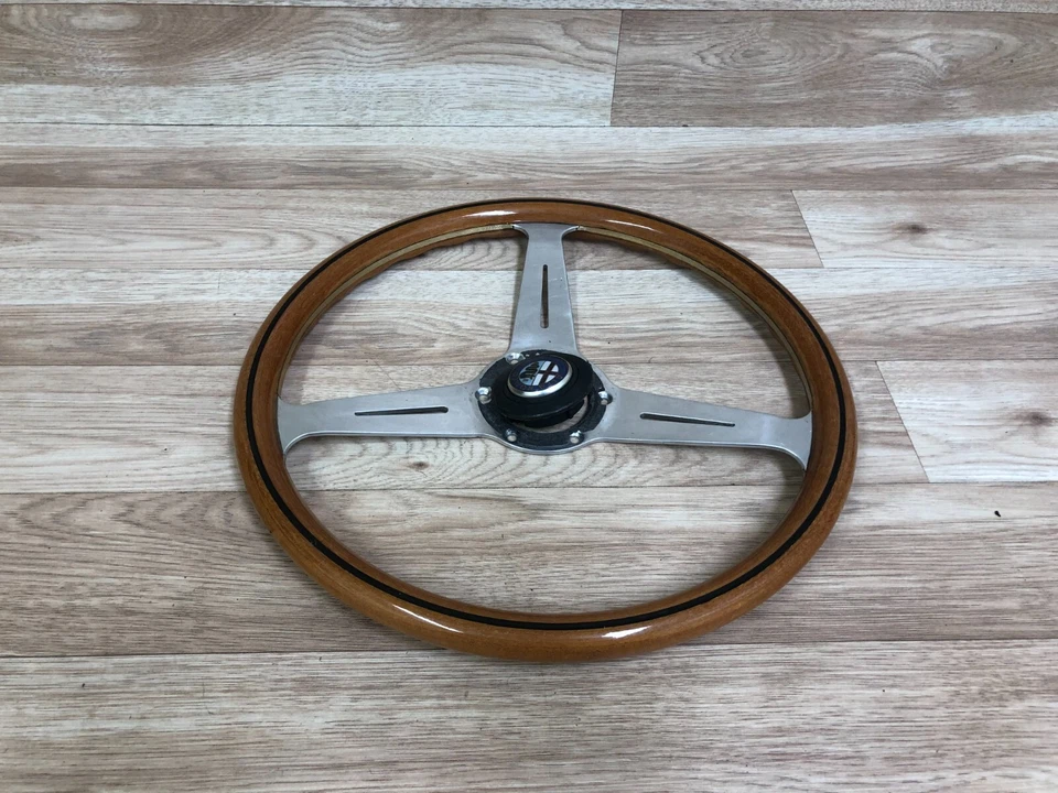 ALFA ROMEO MILANO SPIDER OEM VOLANTE DELANTERO MADERA CON BOCINA Foto 4 de 4