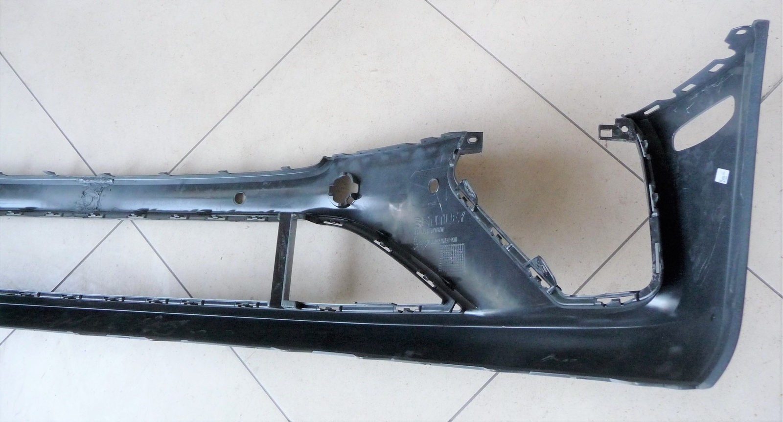 2020-2023 Bentley Continental GT GTC front Bumper Cover 3SD807437 OEM H11