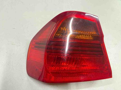 BMW 3 E90 Rücklicht hinten links 6937457 2.00 Petrol 2010 32714687