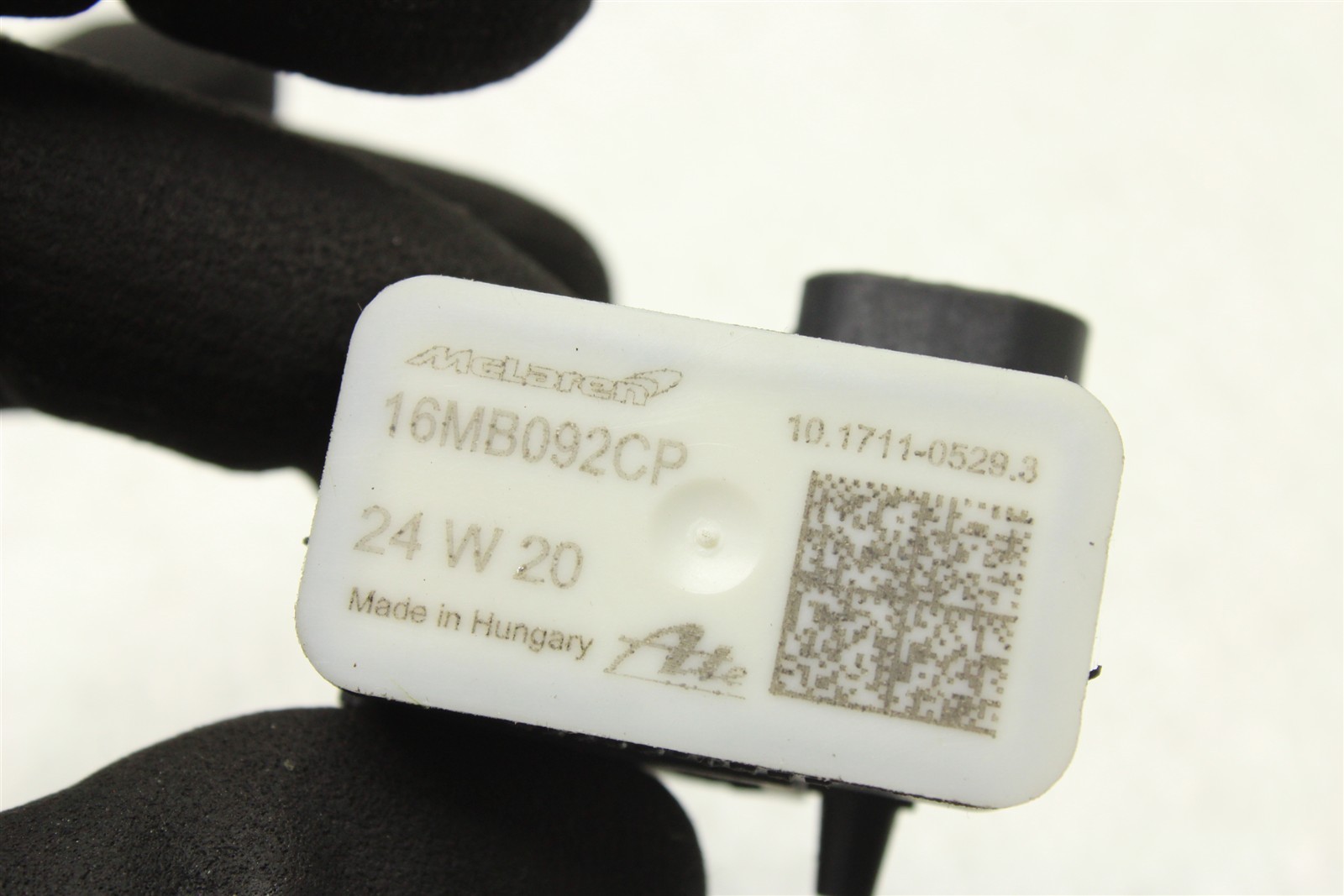 2025 McLaren Artura Sensor Impact 16MB092CP