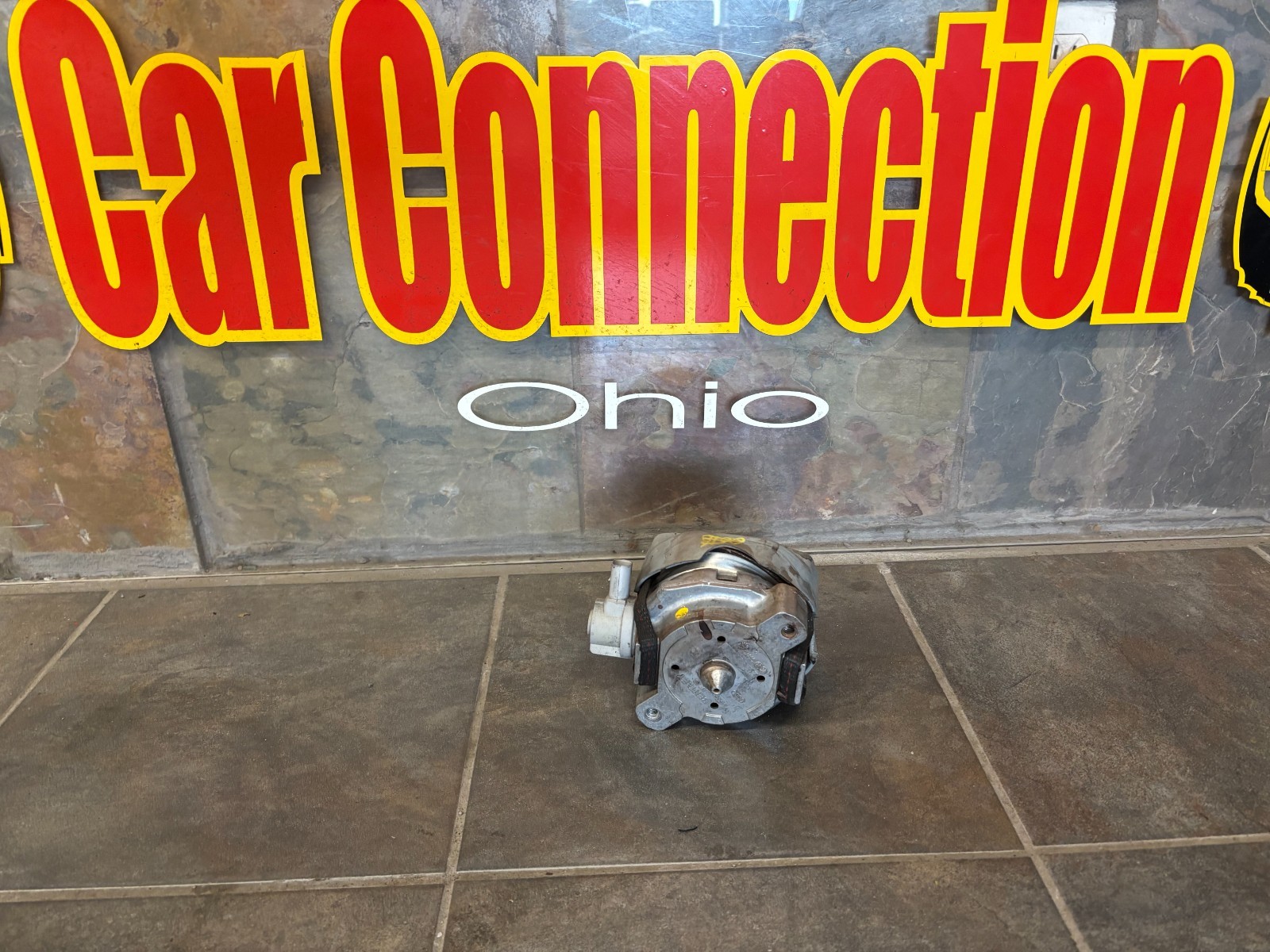 420 199 381 engine mount audi r8