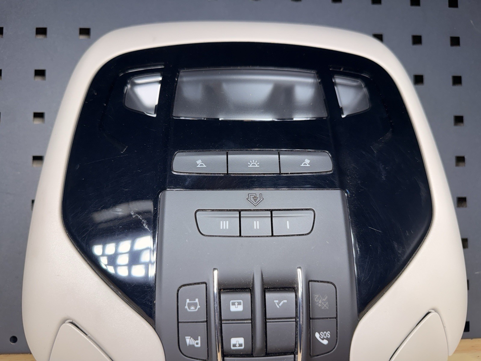 Maserati Ghibli 2014-2020 Dome light switch P/N 06701668080