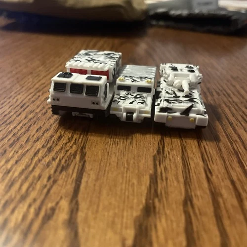 Vintage Micro Machine 1997 Hot Wheels loose Planet Micro (3) Military White Camo