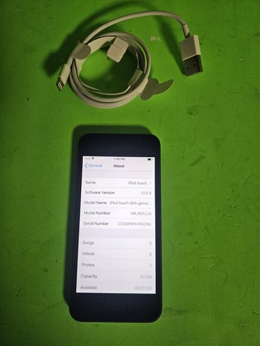 Apple iPod Touch (6th Generation) - Space Gray, 32GB