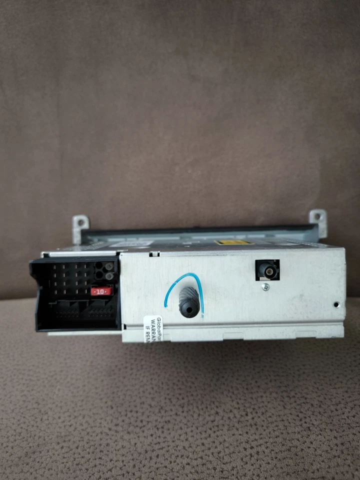 Original BMW Radio Professional Alpine E81 E82 E88 E87 E90 E91 E92 E84 E89 - Bild 2 von 4