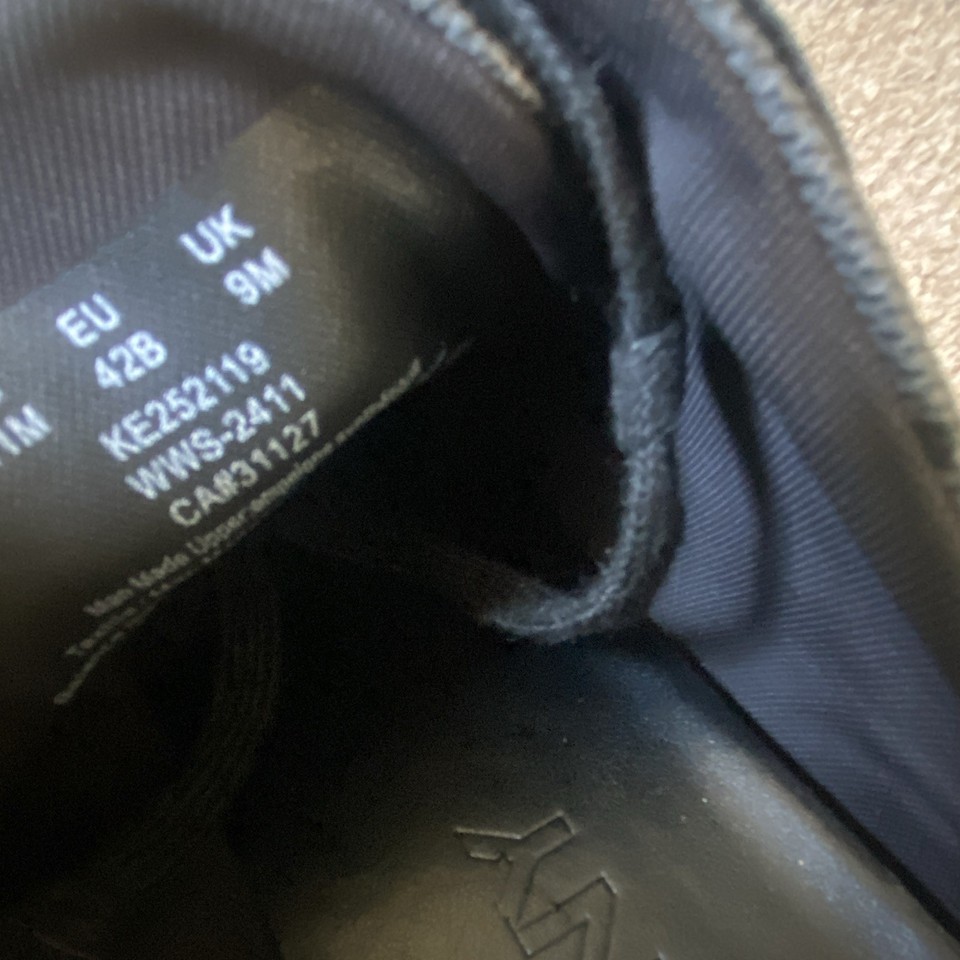DKNY platform Black/Grey Logo Low Top Lace Up Trainers UK 9 EU 42B ...
