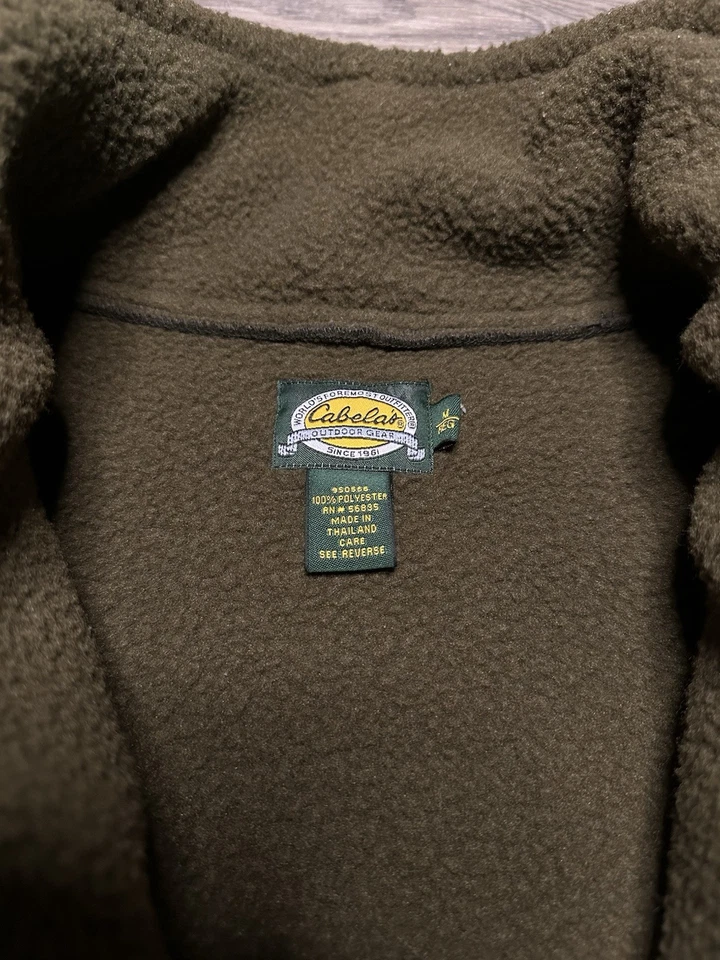 Cabelas Vest Men’s Size Medium Tooth Loop Button Cowl Outdoor Fleece Sweater  - Image 3 of 4