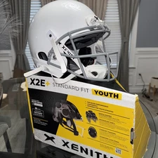 Xenith X2E+ Youth Medium Certified Football Helmet