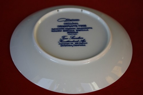 BEAUTIFUL TOVE SVENDSEN PORCELAIN HUNT WALL PLATE ANIMAL - Picture 16 of 54