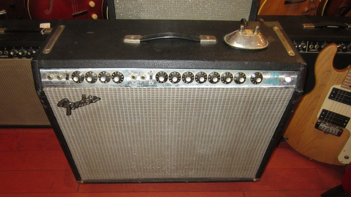 Vintage 1976 Fender Twin Reverb Combo Guitar Amplifier Silverface W Footswitch