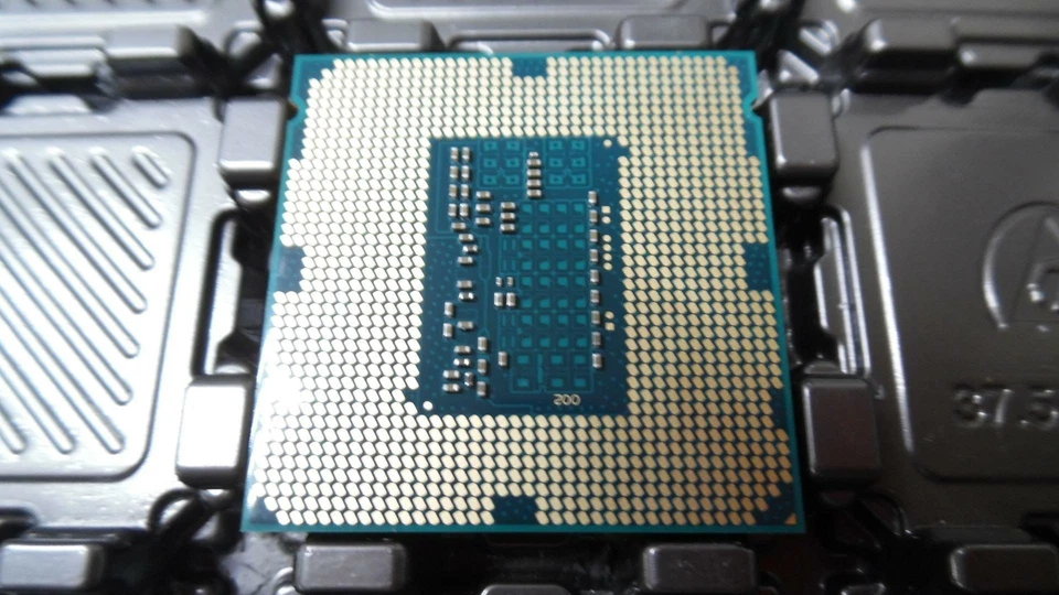 - Intel Core i5-4590S@3.0GHz CPU for Socket 1150 - SR1QN - Tested - - Image 2 of 2