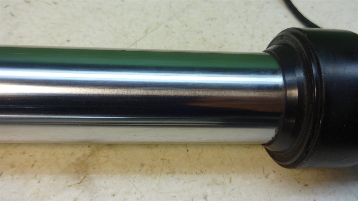 1987 Kawasaki ZX750-F Ninja ZX 750 K519. front forks