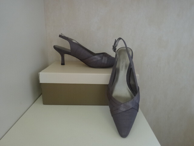 JACQUES VERT SLINGBACK   -BROWN SIZE 4 -NEW