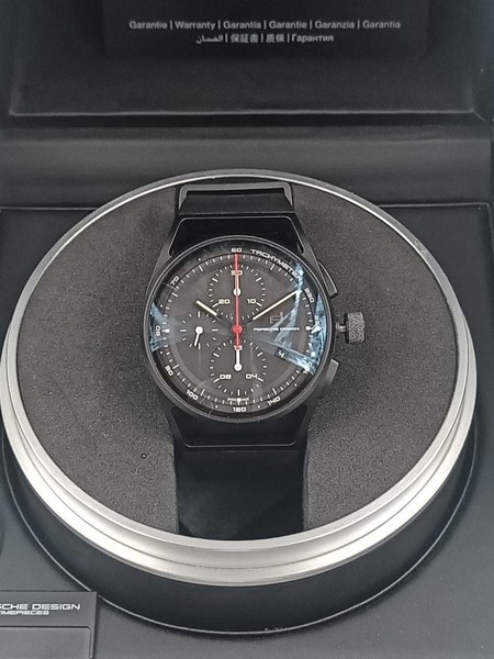 PORSCHE DESIGN 1919 CHRONOTIMER TITAN BLACK, 42 MM