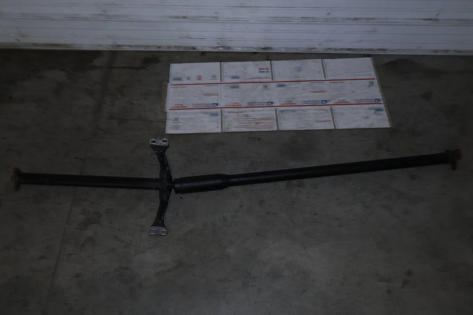 AUDI A3 QUATTRO 2018-2020 - eje de transmisión trasero/eje de hélice 5Q0521101BJ Foto 4 de 4