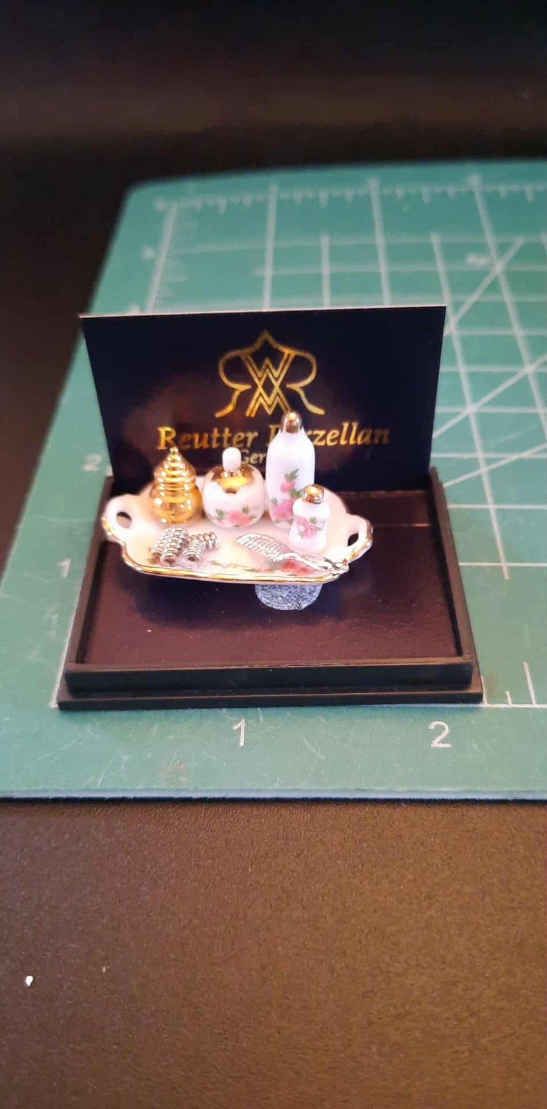 Doll house miniature pretty Reutter porcelain set 1" scale