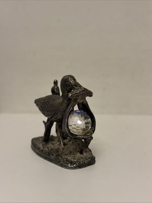 W.A.P.W Zinn Storch Vogel mit Kristallkugel Ornament Figur Made In GT Britain