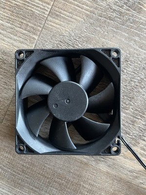 Lüfter 80x80mm 12V Gehäuselüfte PC Computer