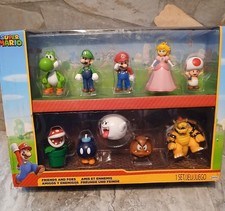 Nintendo Super Mario Friends and Foes 2.5" Mini Action Figures 10 Pack