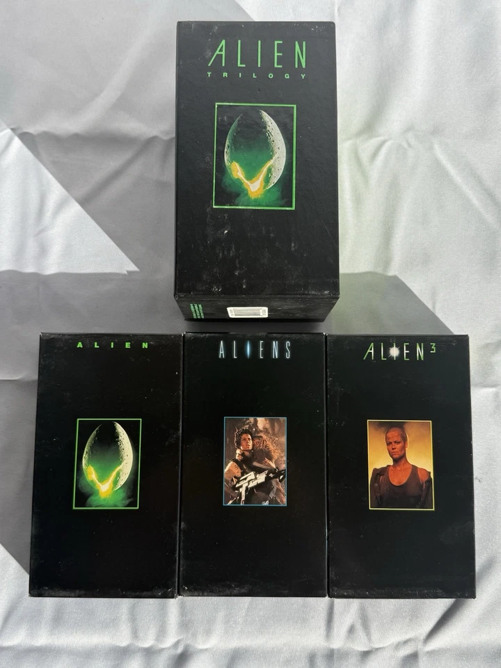 Alien Trilogy Box Set (VHS, 1993) Alien Aliens Alien 3 Horror Film Sci Fi - Image 2 of 3