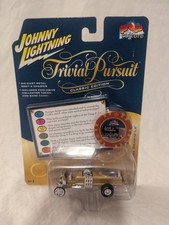 JOHNNY LIGHTNING POP CULTURE TRIVIAL PURSUIT THE MUNSTERS DRAG U LA 1/64 JLSP269