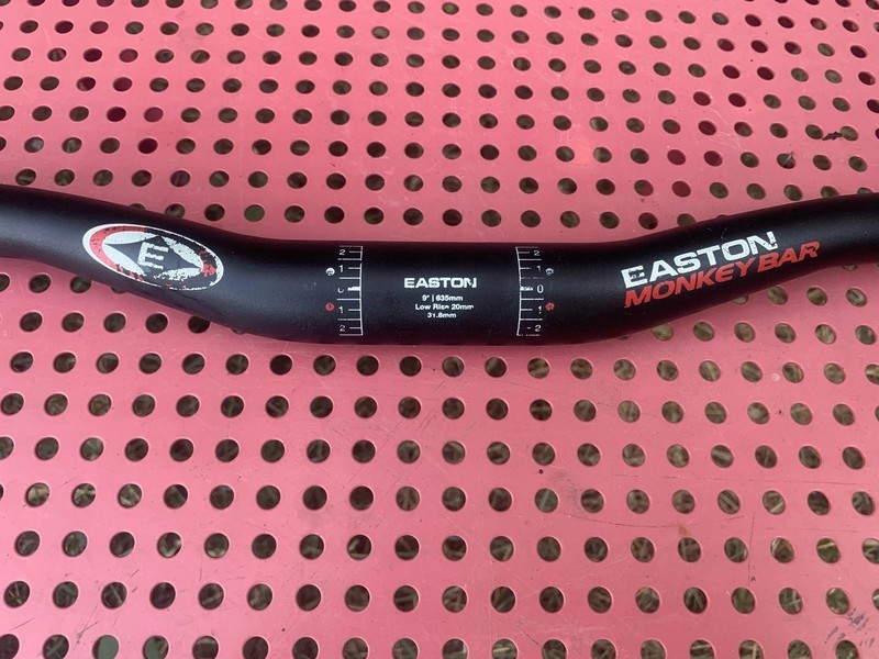 Easton Monkey Bar 301.8 Clamp 20mm Rise