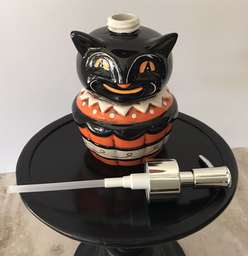 Johanna Parker Soap Lotion Pump Dispenser Black Cat Halloween Holiday Home NEW - Picture 5 of 5