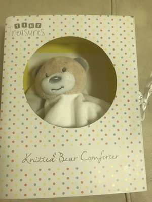 tiny treasures knitted bear comforter