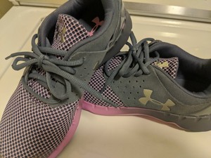 pink and gray under armour shoes