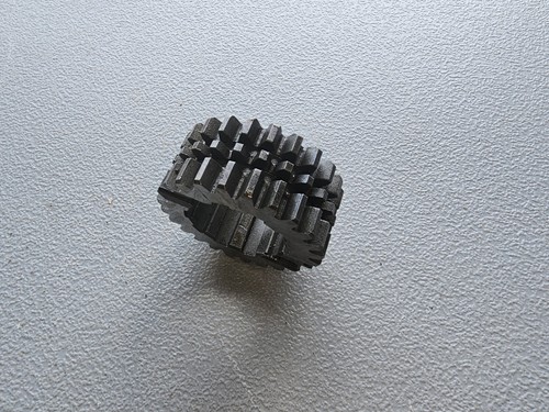 WT275-2.5 New Borg Warner SYNC HUB 11294 New Old Stock - Picture 2 of 3