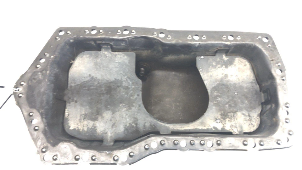 Oldsmobile Eighty Eight 88 1986-1990 cárter de aceite de motor con tubo de camioneta OEM 3,8 L Foto 4 de 4