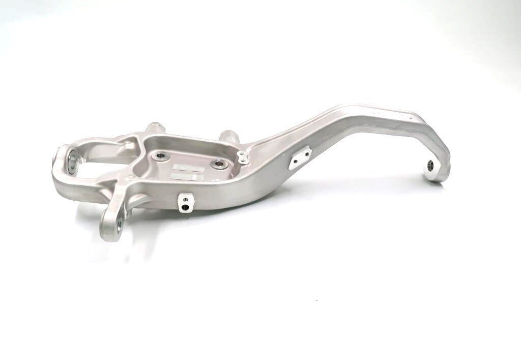 Maserati Ghibli Quattroporte front right spindle knuckle pillar #1785