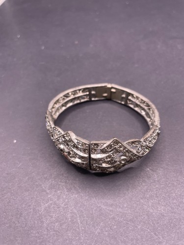 Art Deco Pot Metal Rhinestone Springed Bangle Bracelet (Missing Stone)