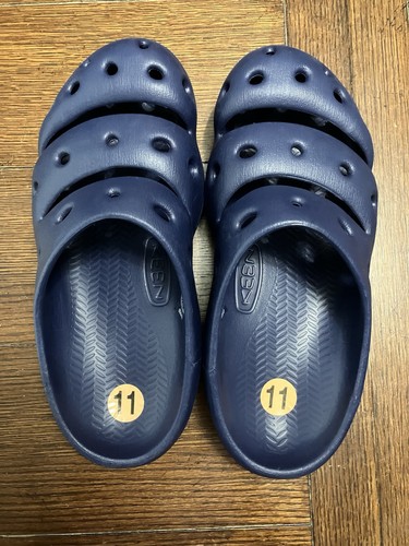 Keen Herren 11 Yogui Kunst Clog Slipper Sandale Marine Akademie blau Neu mit Etikett