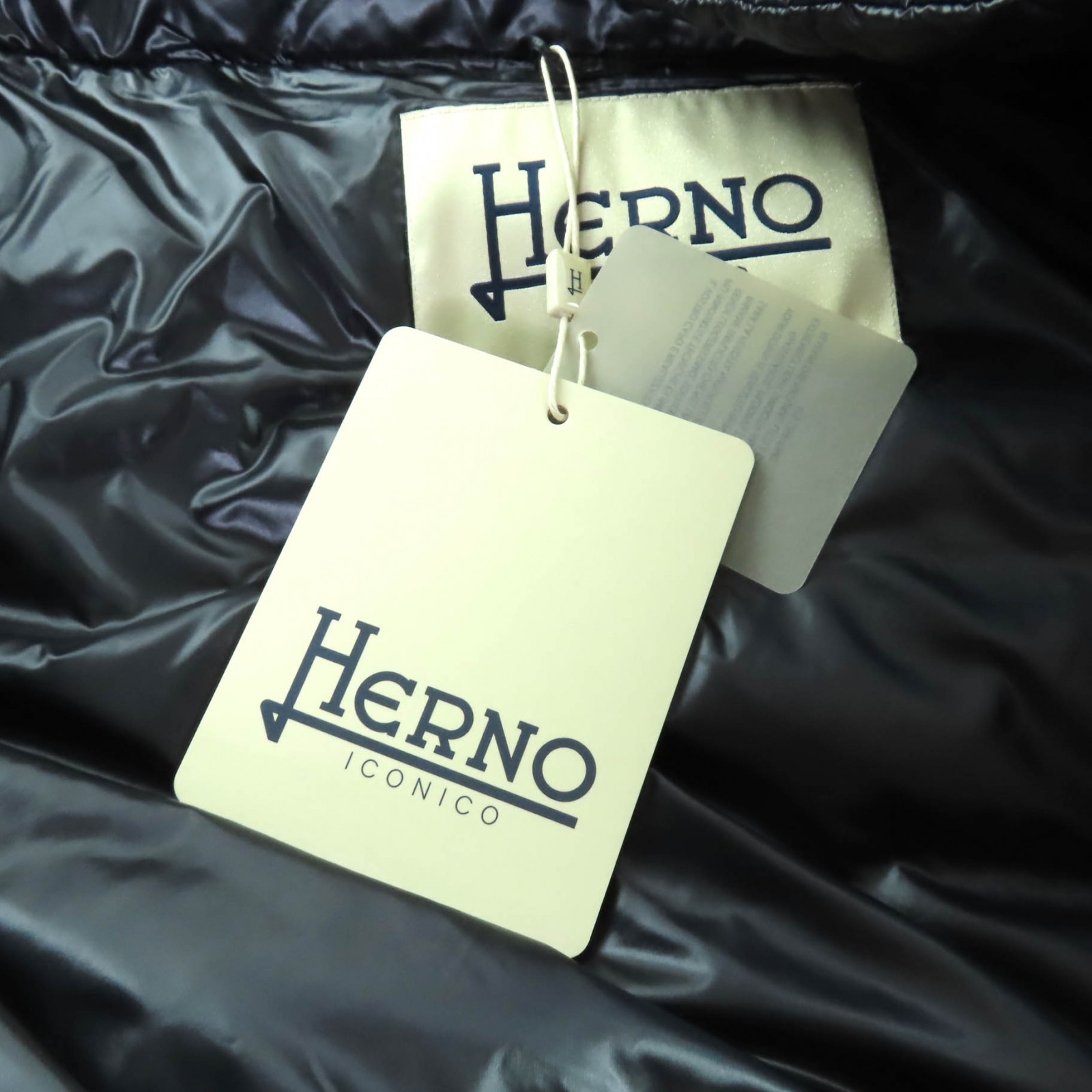 Pristine Herno Down jacket AMINTA black Nylon Wom… - image 14