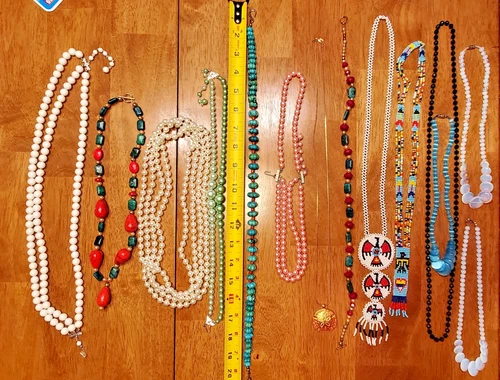 Vintage Mixed Lot of Necklaces Costume Jewelry, Over 1 Pound