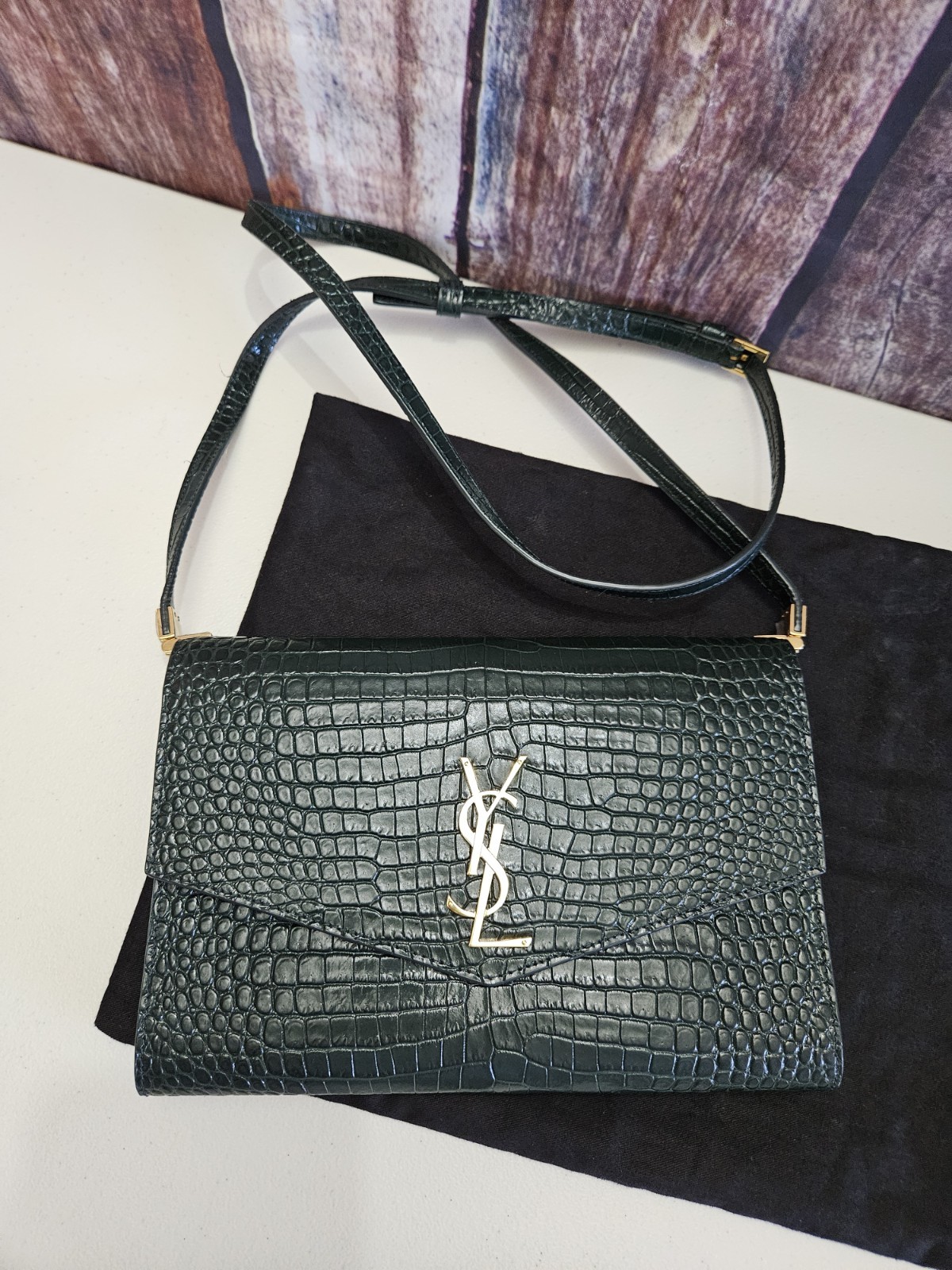 Saint Laurent Uptown coccodrillo in rilievo verde con catena oro