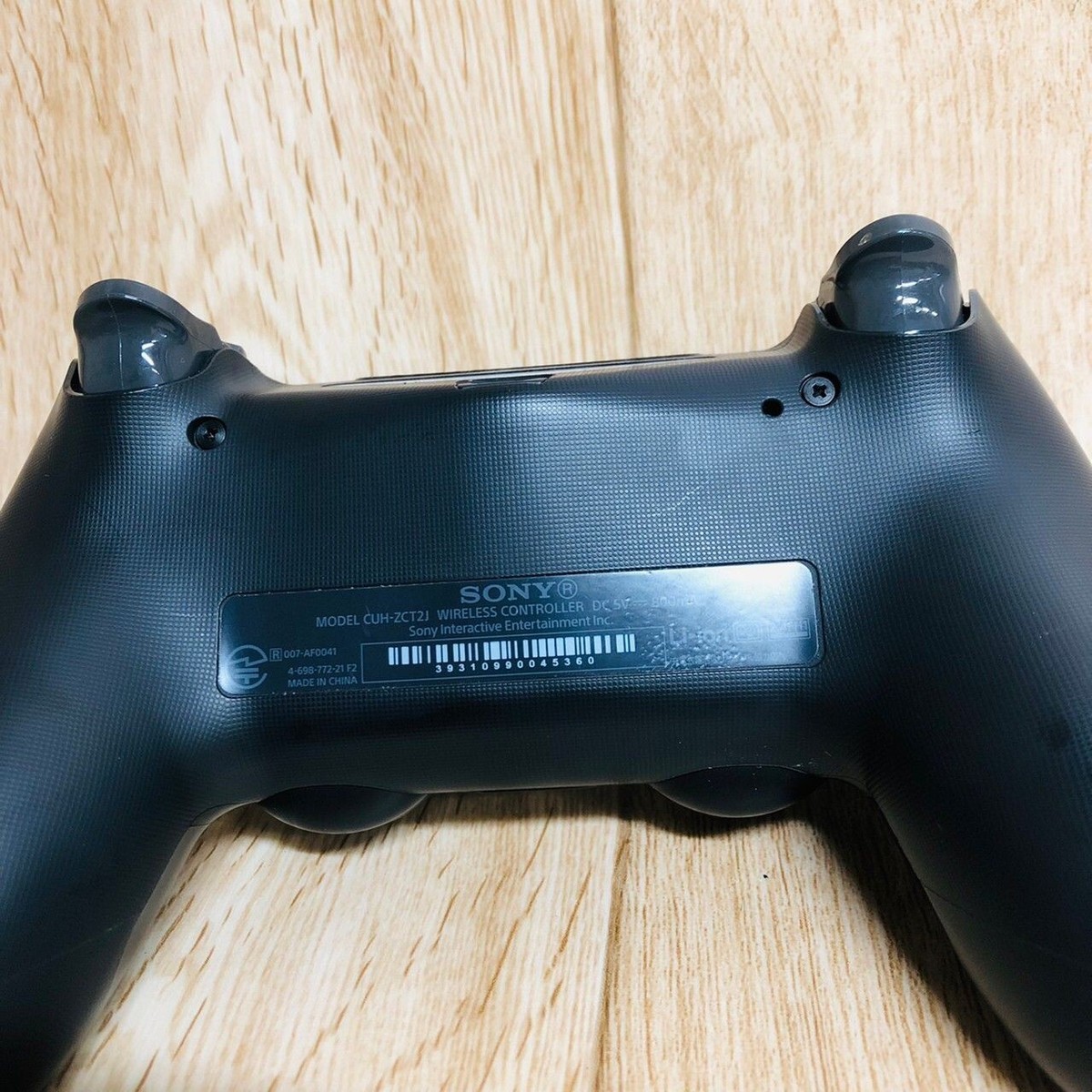 Sony Playstation 4 DualShock Wireless Controller Black CUH-2CT2J 