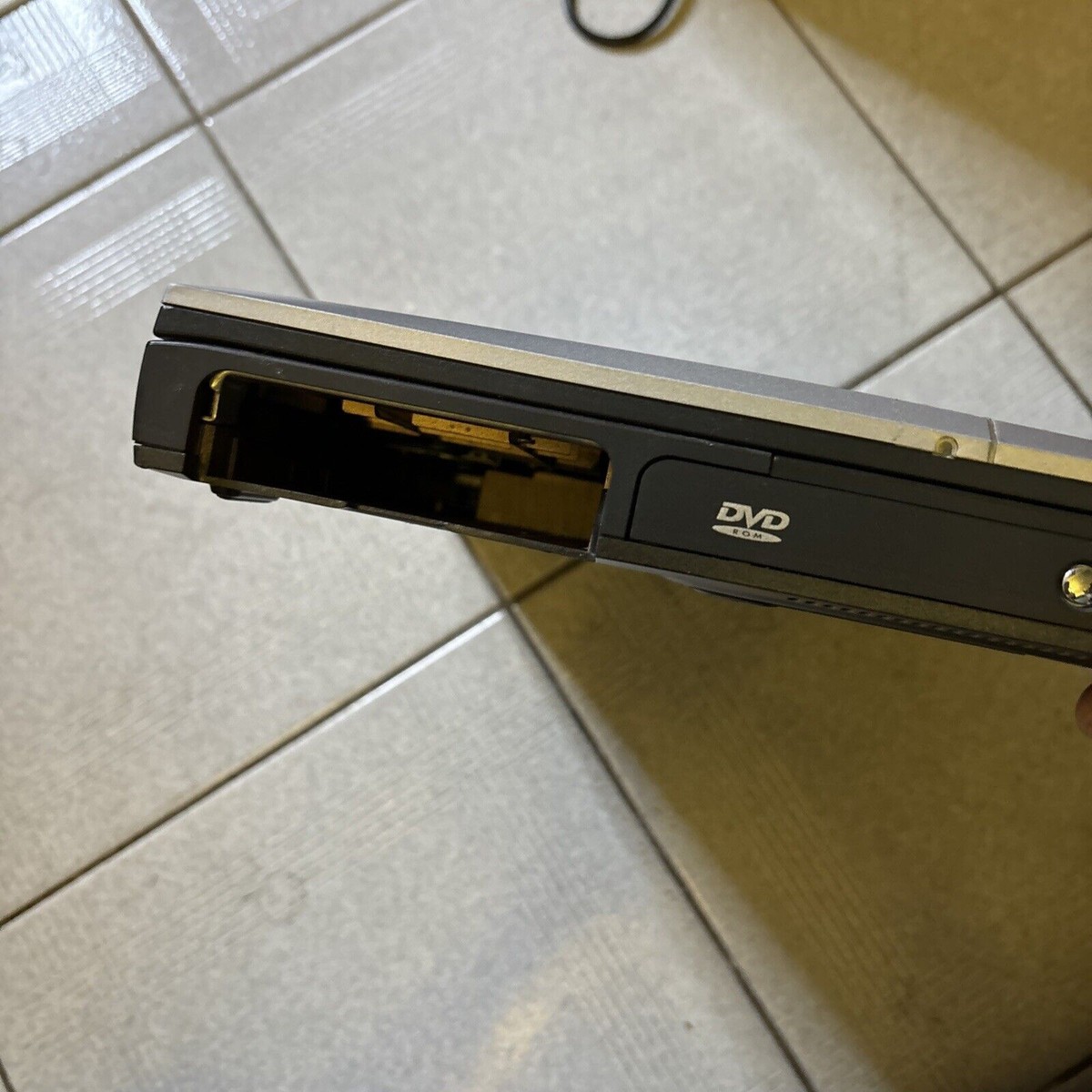 Ordinateur Portable Compaq Evo N400c D'occasion - En Bon état De Fonctionnement
