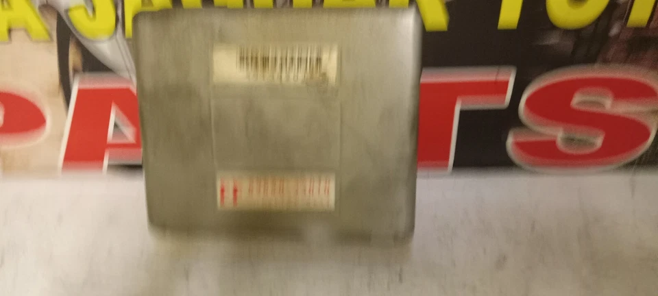 MÓDULO DE CONTROL DE FRENOS ANTIBLOQUEO ABS LEXUS ES300 1992-1996 (CAJA #10) Foto 2 de 4