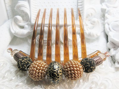Handmade beads hair comb in gold color, made by me. Exquisite Gold Color Artisan Beads French Hair comb hand  main image 3