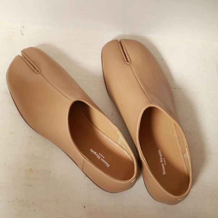 Maison Margiela Margiela Tabi 44 beige new goods unused
