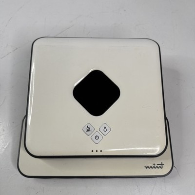 Mint 4200 Evolution Robotics Automatic Hard Floor Cleaner WORKS