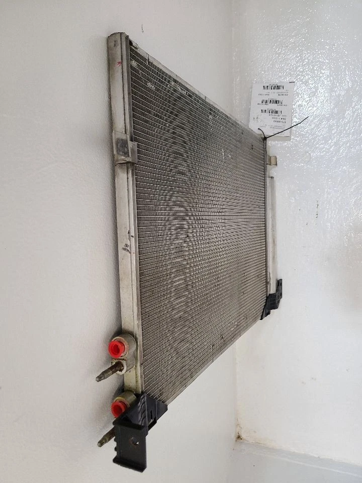 2013-2015 CADILLAC ATS AC Condenser Without Extra Cooling 22966150 - Image 2 of 4